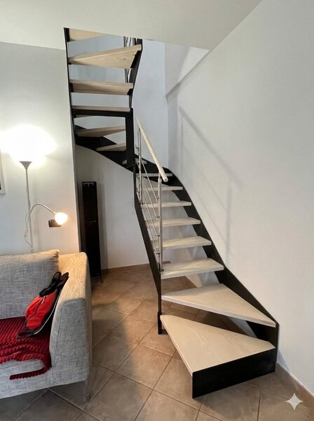 Sostituzione Di Una Scala A Chiocciola: Da Soluzione Scomoda A Scala A Giorno Funzionale: Immagine 2